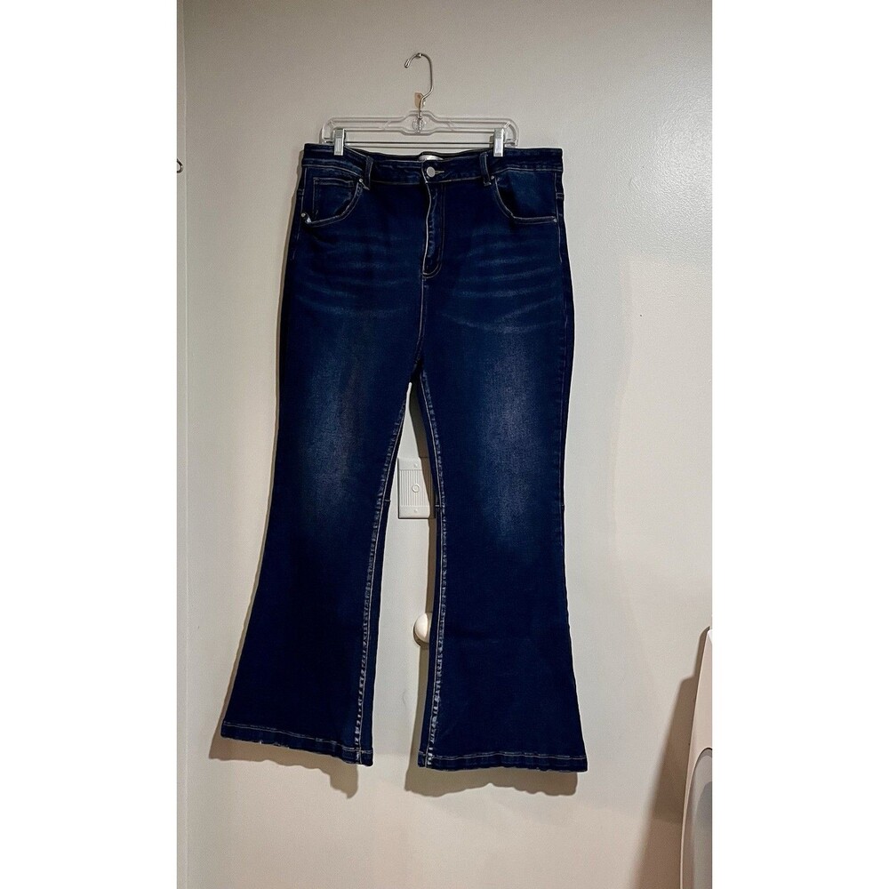 Freckled Poppy Woman’s 3x Flares Leg Blue Denim Jeans